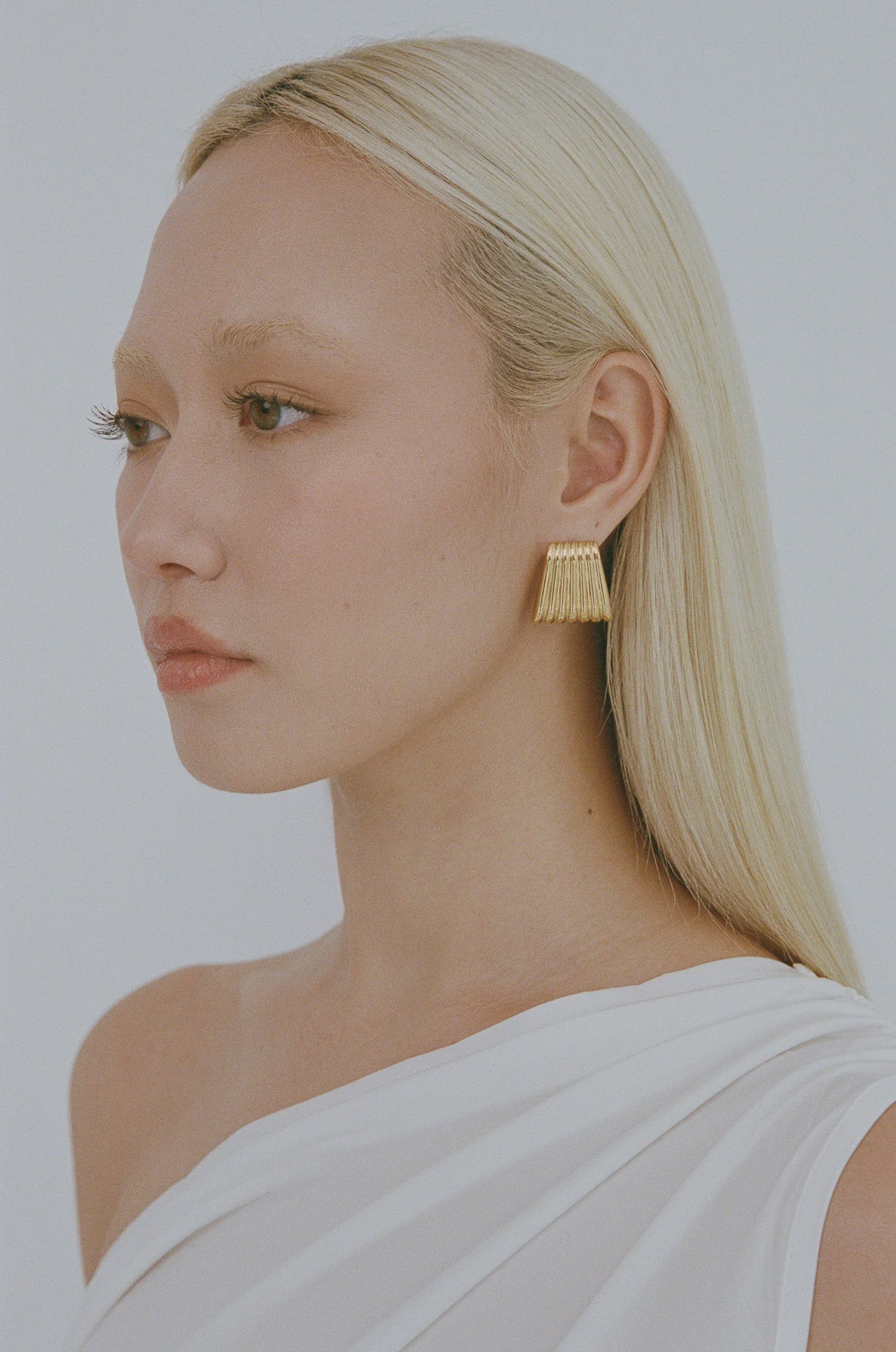 Porter Caterpillar Earrings - Gold